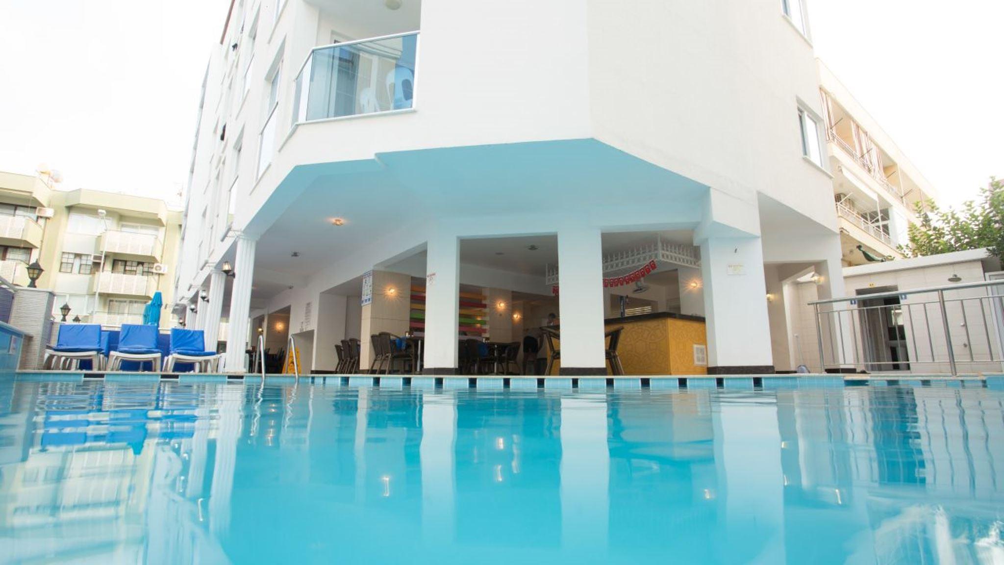Cleopatra Golden Beach 4* Alanya