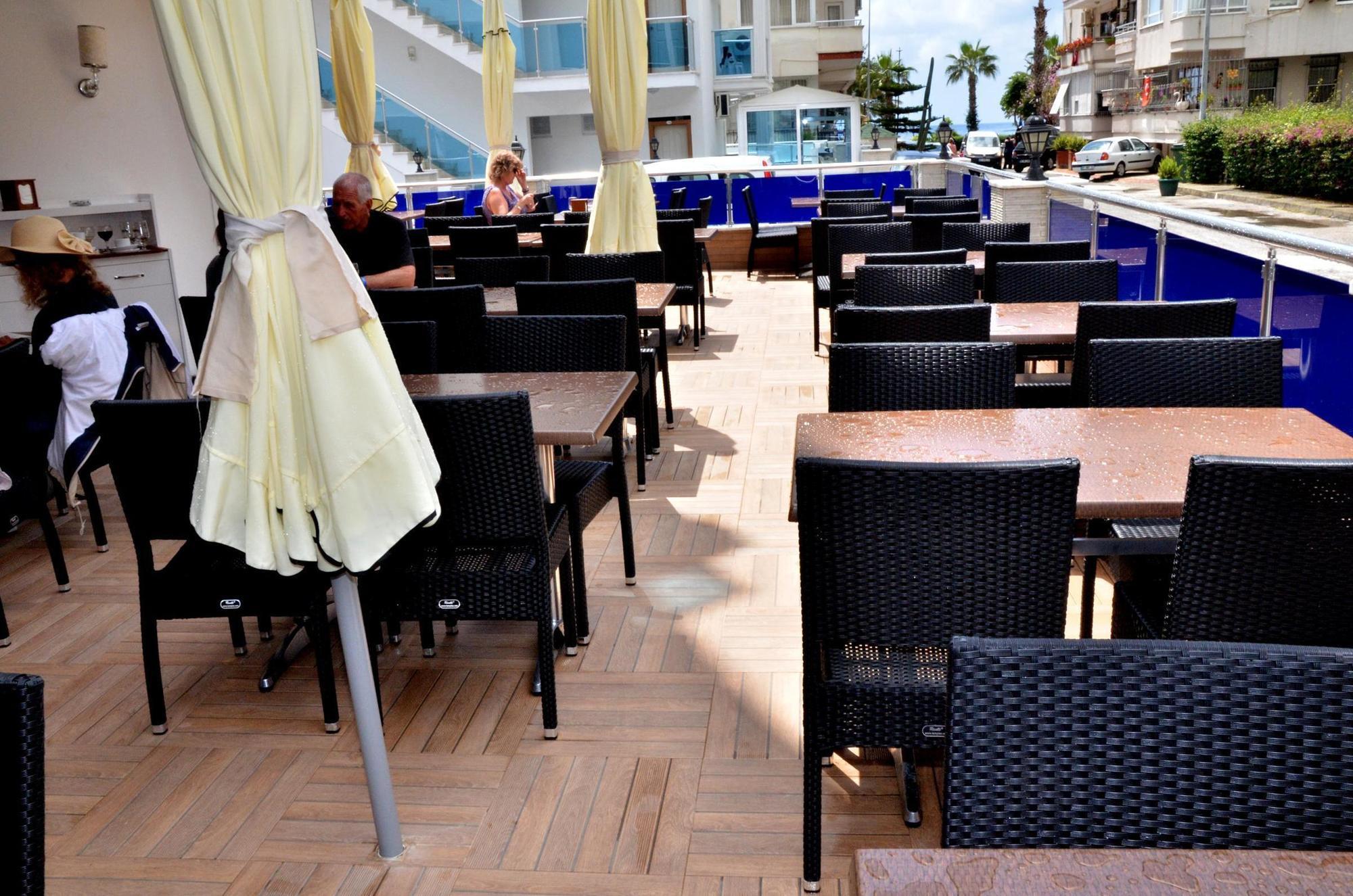 Cleopatra Golden Beach