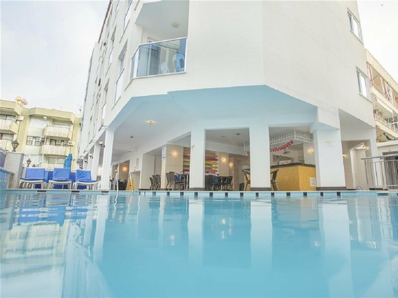 Cleopatra Golden Beach Hotel 4*