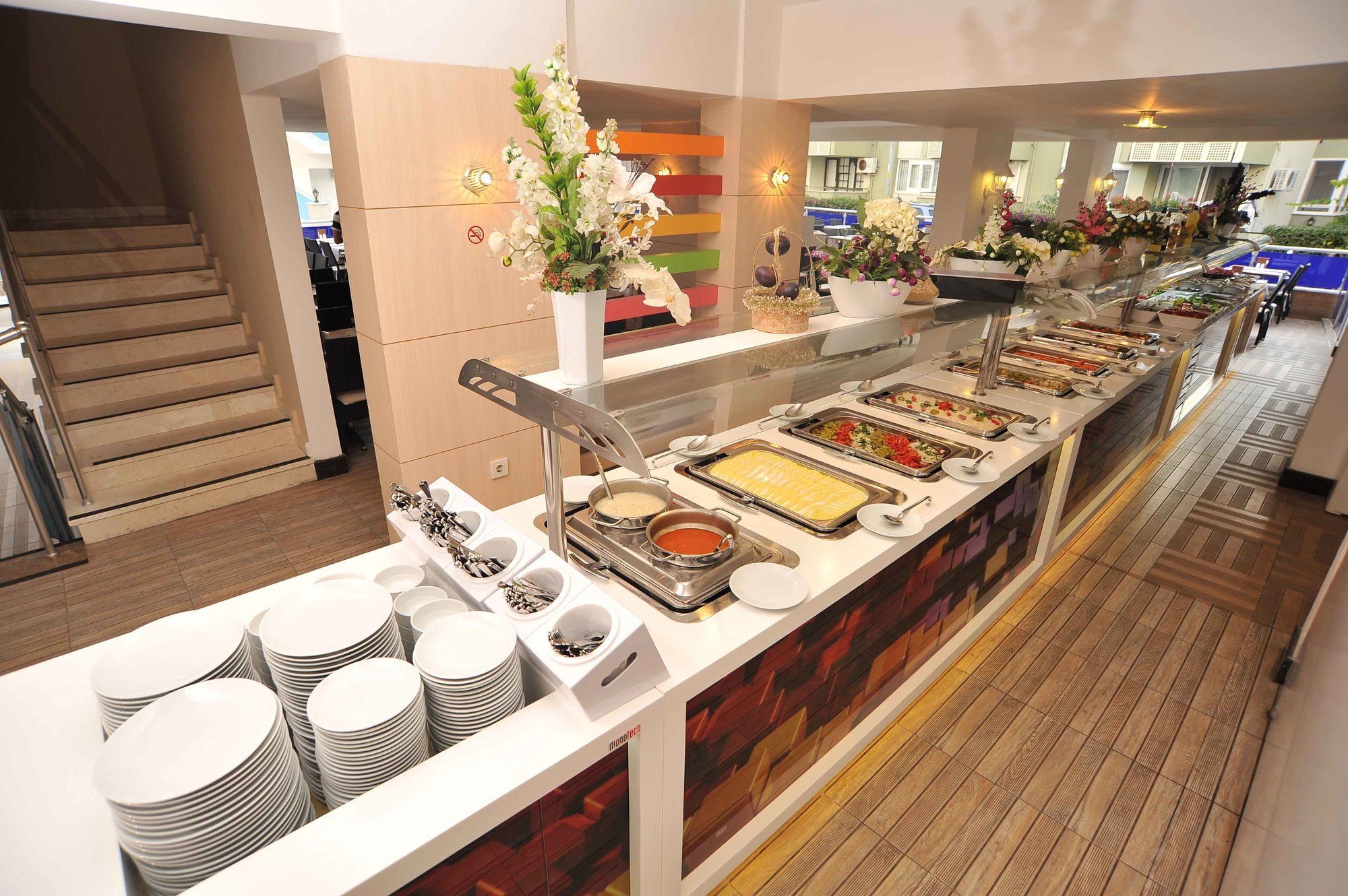 Hotel Cleopatra Golden Beach 4*